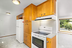 19233 83rd Pl W, Edmonds, WA 98026 - Photo 10