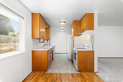 19233 83rd Place W, Edmonds, WA 98026 - Photo 8