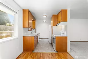 19233 83rd Pl W, Edmonds, WA 98026 - Photo 8