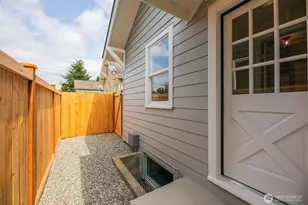 2018 Oakes Ave, Everett, WA 98201 - Photo 22