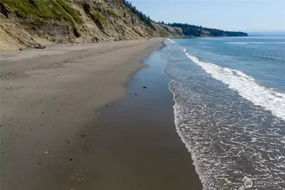 2285 W Beach Road #C, Oak Harbor, WA 98277 - Photo 32