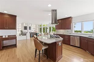 17288 SE 57th Pl, Bellevue, WA 98006 - Photo 14