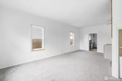 1442 E Whidbey Avenue, Oak Harbor, WA 98277 - Photo 6