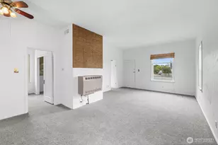 1442 E Whidbey Ave, Oak Harbor, WA 98277 - Photo 10