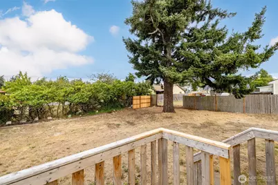 1442 E Whidbey Avenue, Oak Harbor, WA 98277 - Photo 38