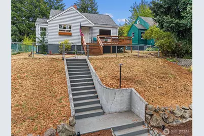 224 Bremerton Boulevard W, Bremerton, WA 98312 - Photo 2