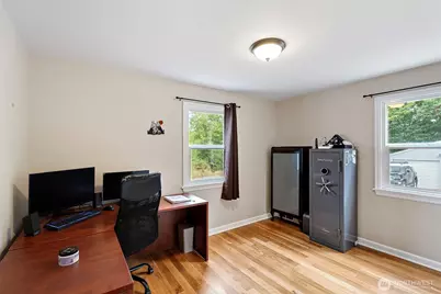 224 Bremerton Boulevard W, Bremerton, WA 98312 - Photo 12