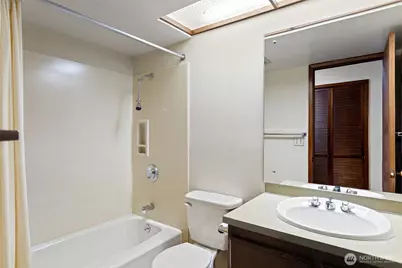 12929 NE 25th Place, Bellevue, WA 98005 - Photo 24