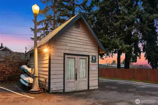 131 E 12th St, Port Angeles, WA 98362 - Photo 36