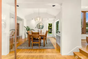10017 Edgecombe Pl NE, Bainbridge Island, WA 98110 - Photo 22