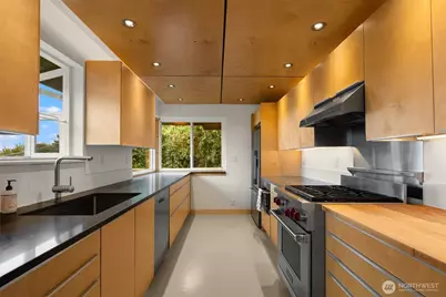 1309 35th Avenue S, Seattle, WA 98144 - Photo 12