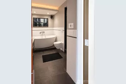 2201 3rd Avenue #2504, Seattle, WA 98121 - Photo 24