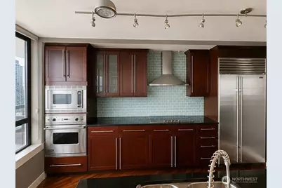 2201 3rd Avenue #2504, Seattle, WA 98121 - Photo 12