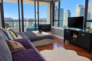 2201 3rd Ave, Seattle, WA 98121 - Photo 20