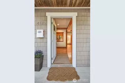 4115 SW Kenyon Street, Seattle, WA 98136 - Photo 2