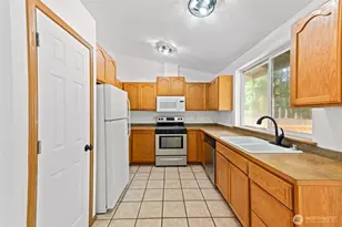 17825 Clear Lake Blvd SE, Yelm, WA 98597 - Photo 8