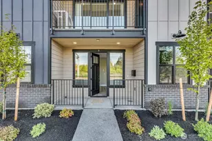 703 5th St SW, Puyallup, WA 98371 - Photo 2