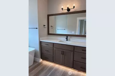 703 5th Street SW #B, Puyallup, WA 98371 - Photo 12