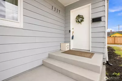 1317 47th Avenue E, Fife, WA 98424 - Photo 2