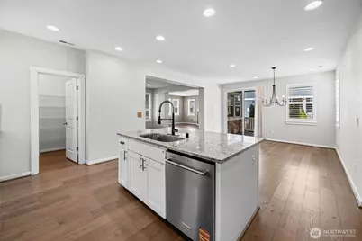 27427 14th Place S, Des Moines, WA 98198 - Photo 12