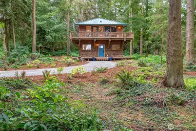 1580 West Beach Road, Oak Harbor, WA 98277 - Photo 2