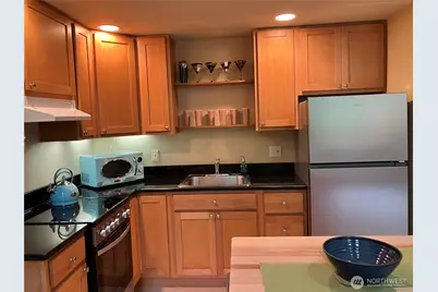 842 Washington Street #210, Port Townsend, WA 98368 - Photo 2