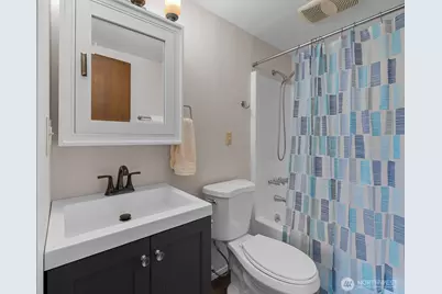 1188 SE Pioneer Way #103, Oak Harbor, WA 98277 - Photo 16