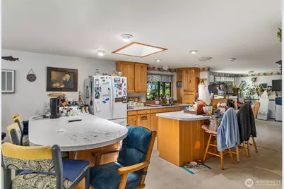 165 Maple Crest Drive, Onalaska, WA 98570 - Photo 4