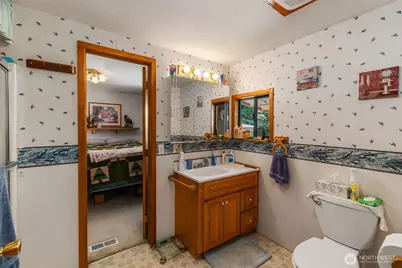 165 Maple Crest Drive, Onalaska, WA 98570 - Photo 8