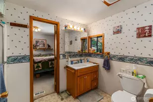 165 Maple Crest Dr, Onalaska, WA 98570 - Photo 8