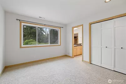 1018 254th Avenue NE, Redmond, WA 98074 - Photo 16