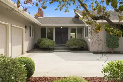 2137 Sunrise Circle, Wenatchee, WA 98801 - Photo 4