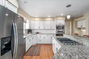 2137 Sunrise Cir, Wenatchee, WA 98801 - Photo 12