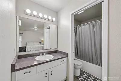 1825 S 330th St #f203, Federal Way, WA 98003 - Photo 10