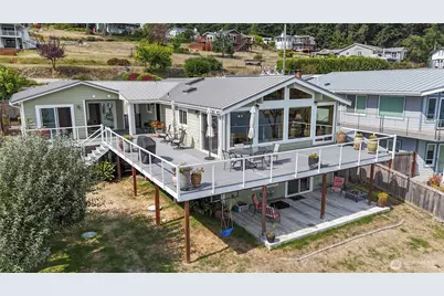 4231 Bayside Lane, Greenbank, WA 98253 - Photo 4