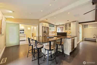 16626 SE 9th Street, Bellevue, WA 98008 - Photo 16