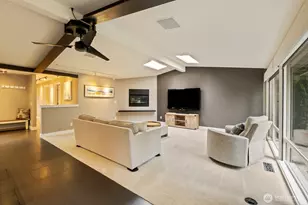 16626 SE 9th St, Bellevue, WA 98008 - Photo 10