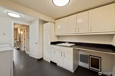 16626 SE 9th Street, Bellevue, WA 98008 - Photo 34