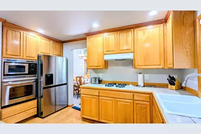 18431 12th Drive SE, Bothell, WA 98012 - Photo 18