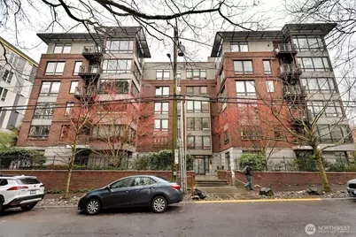 4547 8th Avenue NE #508, Seattle, WA 98105 - Photo 2