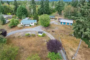 12517 Kapowsin Highlands Dr E, Graham, WA 98338 - Photo 2