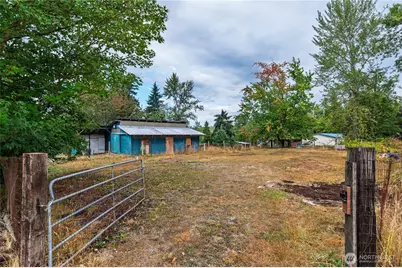 12517 Kapowsin Highlands Drive E, Graham, WA 98338 - Photo 6
