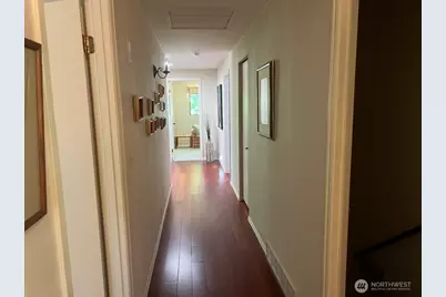 6817 129th Place SE, Bellevue, WA 98006 - Photo 10