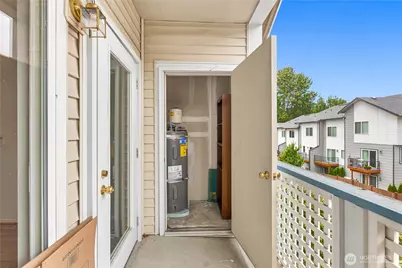 23908 Bothell Everett Highway #B-302, Bothell, WA 98021 - Photo 16