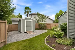 12827 SE 242nd Ct, Kent, WA 98030 - Photo 32