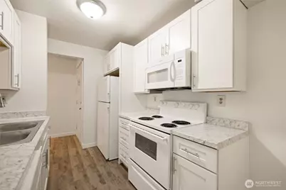 3909 Mason Loop Road, Tacoma, WA 98409 - Photo 8