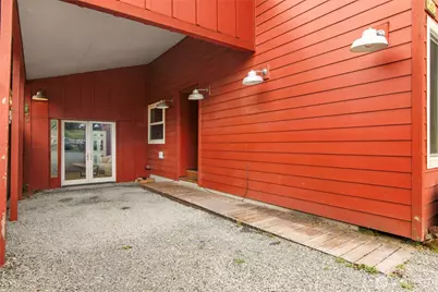 9682 Beacon Avenue S, Seattle, WA 98118 - Photo 4