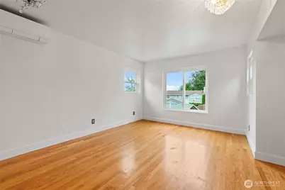 9682 Beacon Avenue S, Seattle, WA 98118 - Photo 22
