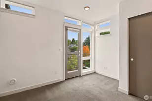 7459 Woodlawn Ave NE, Seattle, WA 98115 - Photo 12