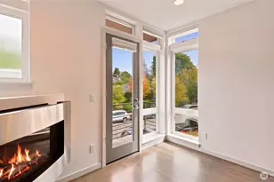 7459 Woodlawn Ave NE, Seattle, WA 98115 - Photo 4